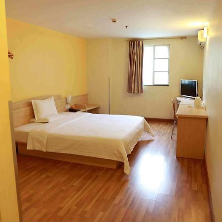 7 Days Inn Yangjiang Xinyue International Studio Exteriör bild