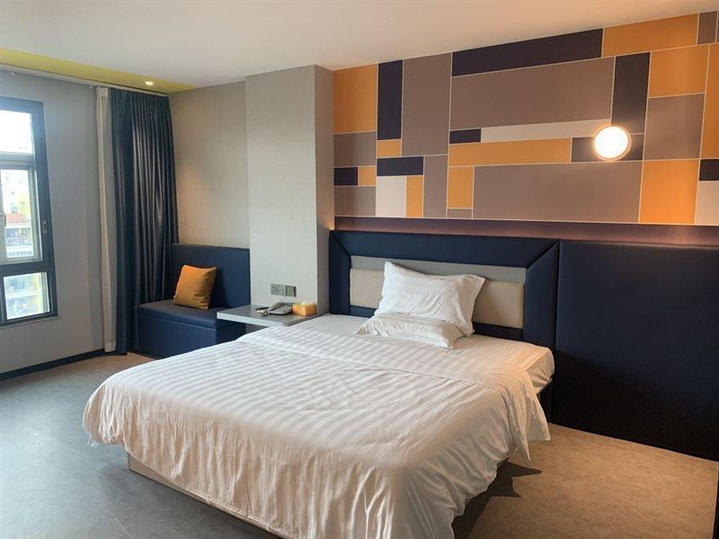 7 Days Inn Yangjiang Xinyue International Studio Exteriör bild