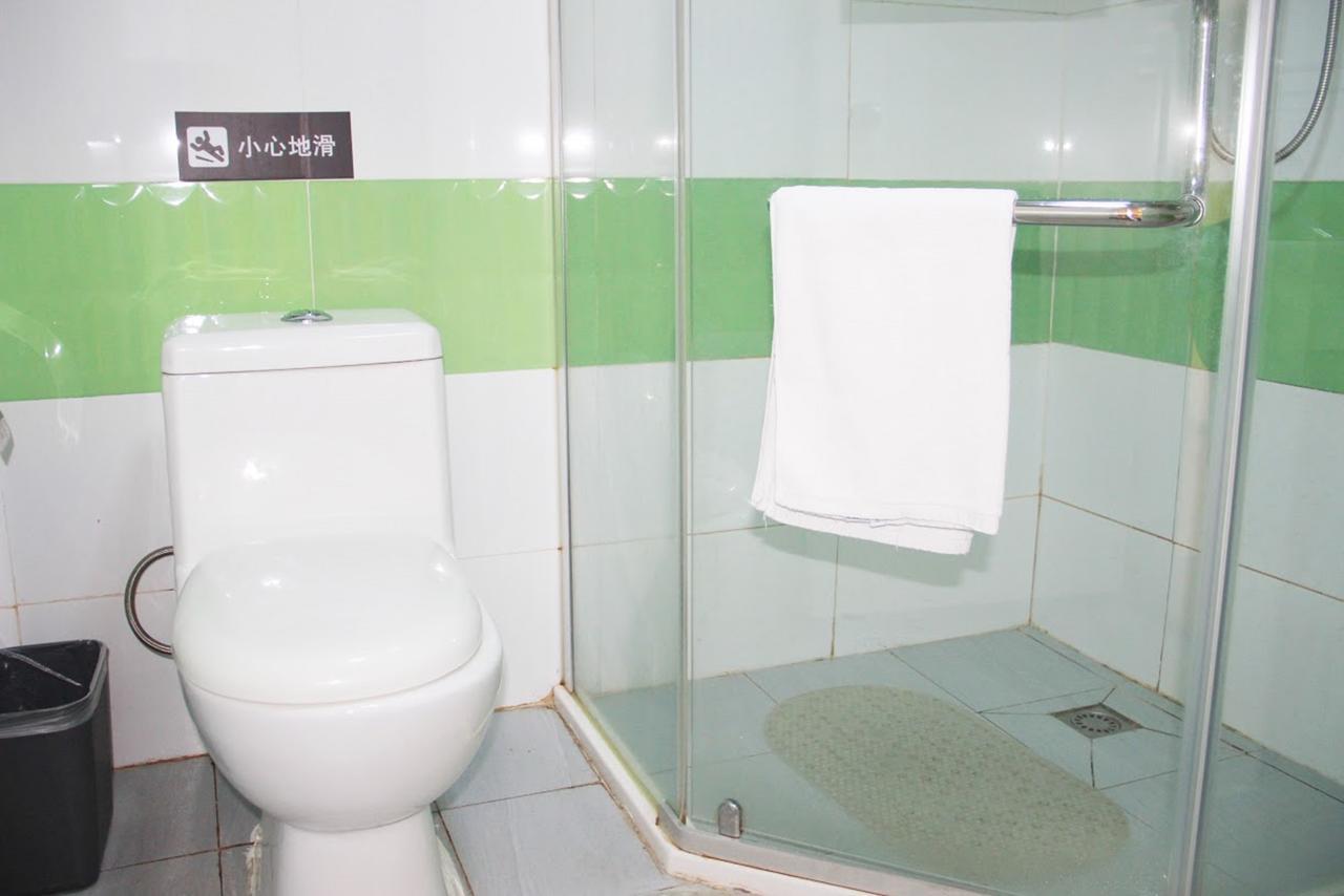 7 Days Inn Yangjiang Xinyue International Studio Exteriör bild