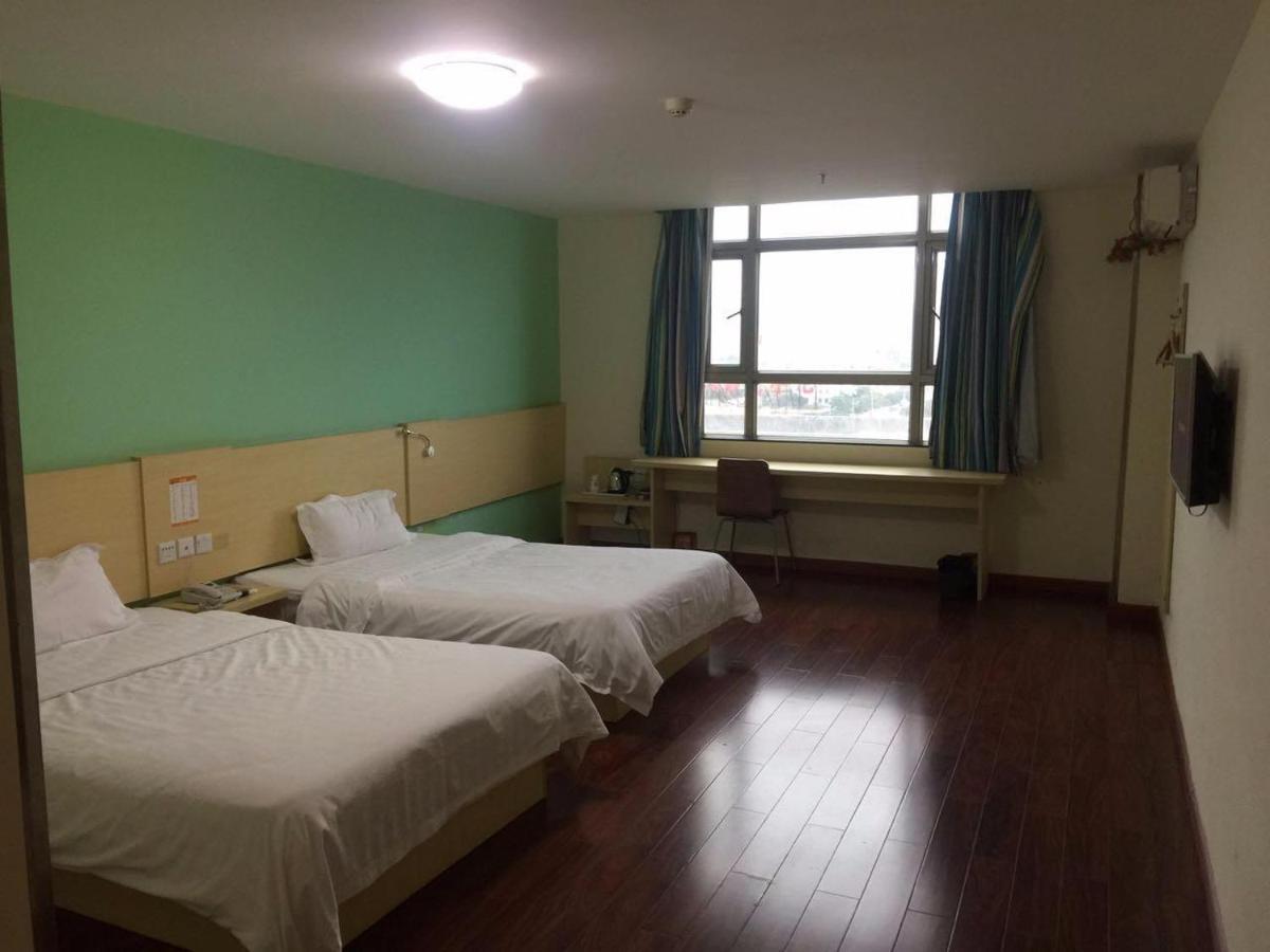 7 Days Inn Yangjiang Xinyue International Studio Exteriör bild